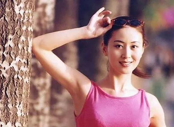 最新人体模特，时尚艺术的探索与个人观点观察
